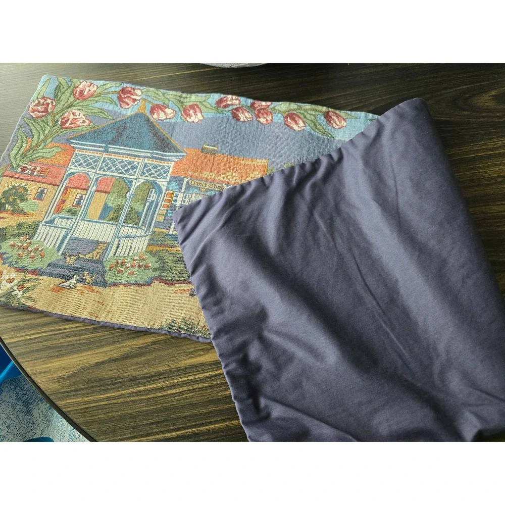 Tapestry Table Runner Village Scene Tulip Border Cottagecore Decor‎ 33x11